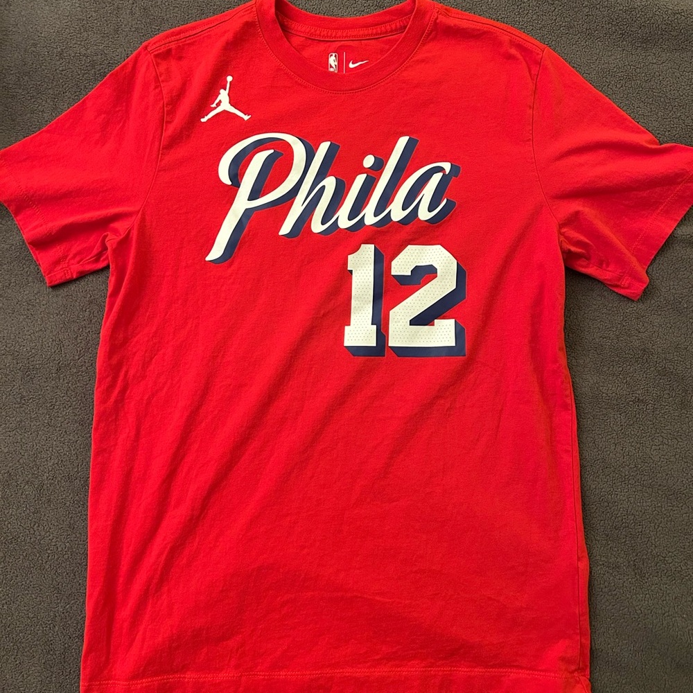 Nike Sixers Tee